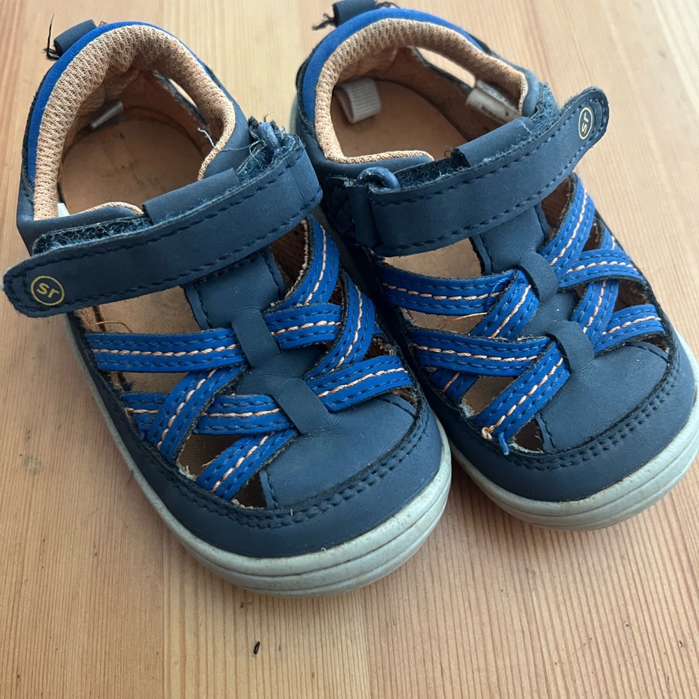 Stride Rite 6M shoes